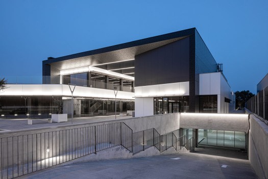 Torre Mariona Comercial Centre